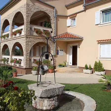 Apartment Malinska 2