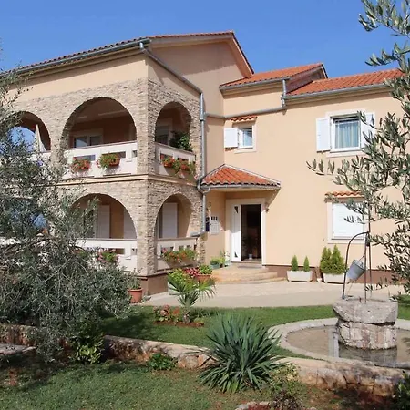 Apartment Malinska 2