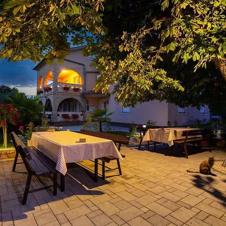 2 דירה מאלינסקה