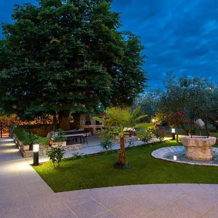 2 아파트 말린스카