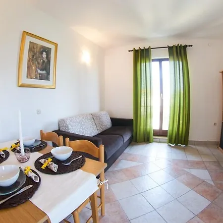 Malinska 2 Sveti Anton (Krk)