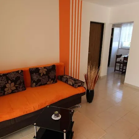 2 * مالينسكا