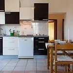 Apartament 2 *